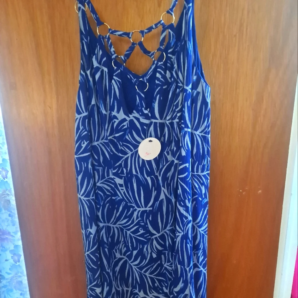 Summer Top - Picture 1 of 2